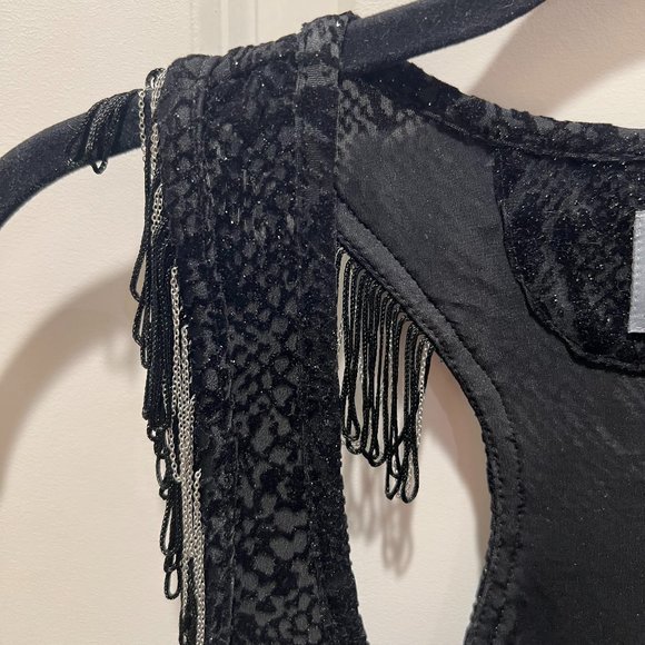 Fitted black mini dress with shimmer snake print, M - Picture 4 of 8